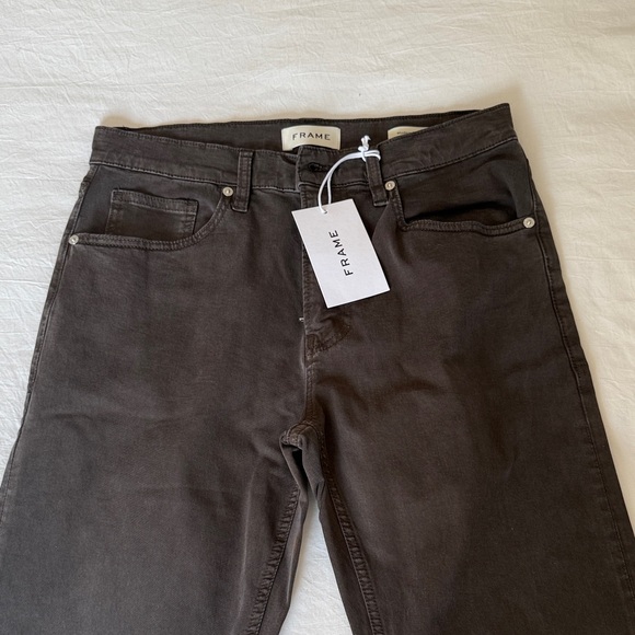 FRAME modern mid- rise straight jean